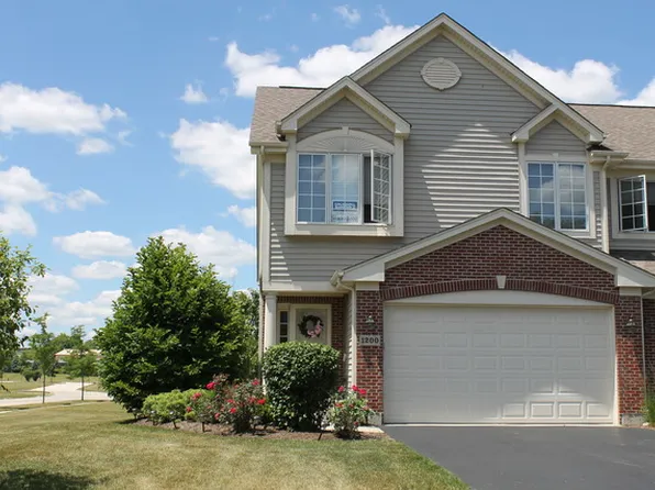 1200 Westlake Dr, Cary, IL 60013