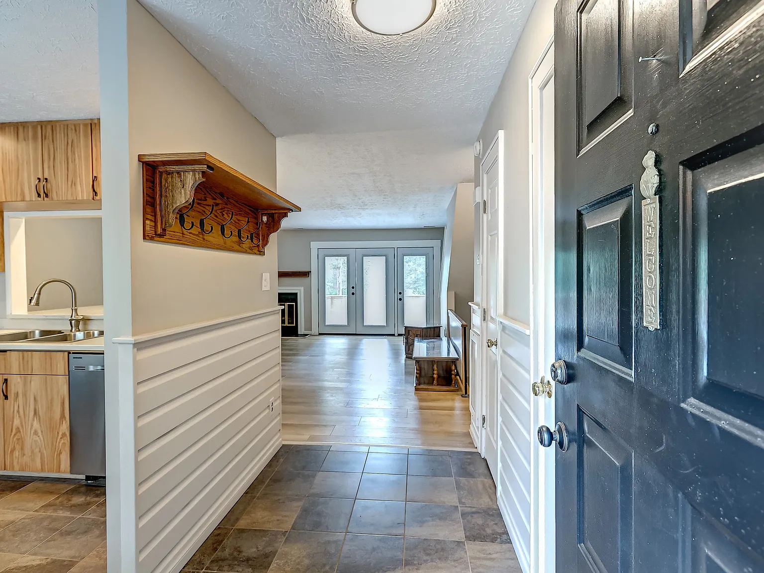 2710 Spinnaker Ct — Photo 1