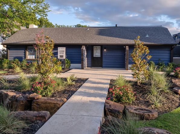 11239 N Pennsylvania Ave #103