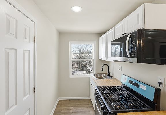 5th image of 4915 Ayers Pl SE #301