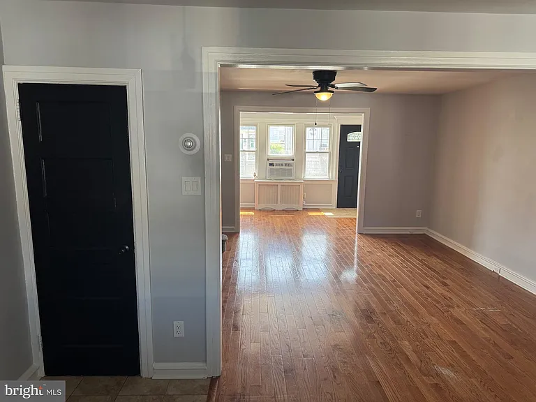 126 N Madison Ave — Photo 14