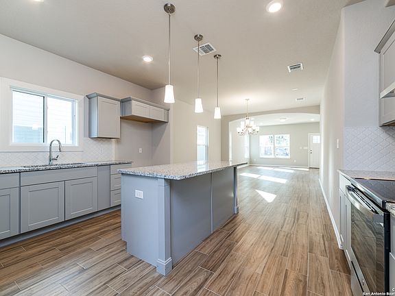 4th image of 219 BELDEN AVE