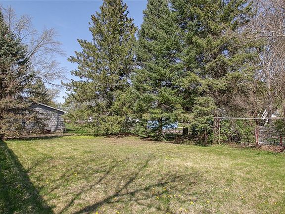 5th image of 1708 Summit Street