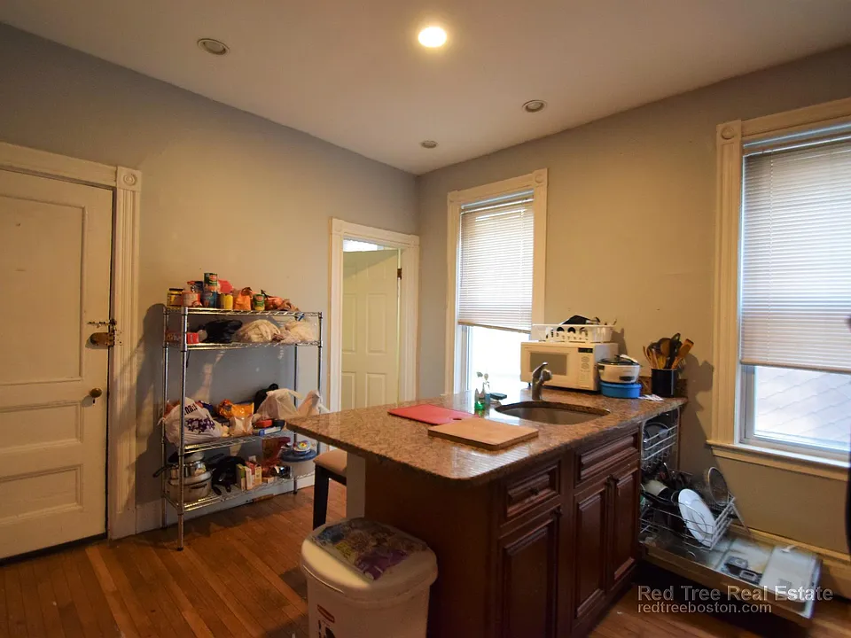 38 Cherokee St #1