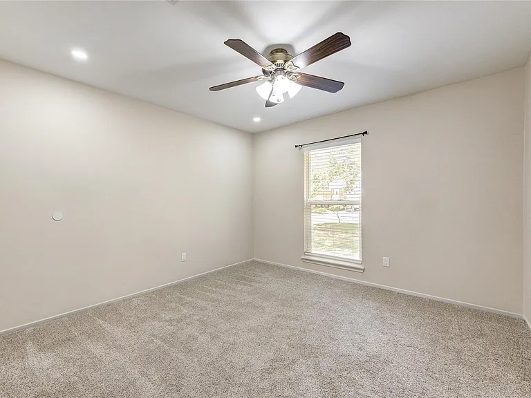 2114 River Village Dr — Photo 27