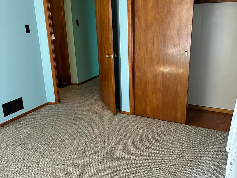 2138 Adams St — Photo 9
