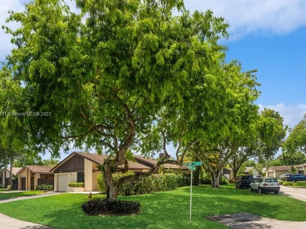 11744 SW 133rd Ct, Miami, FL 33186