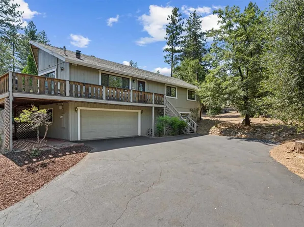 19540 Chamberlain Ct, Groveland, CA 95321