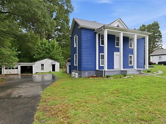 4th image of 1011 4th St