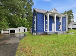 1011 4th St, Eden, NC 27288
