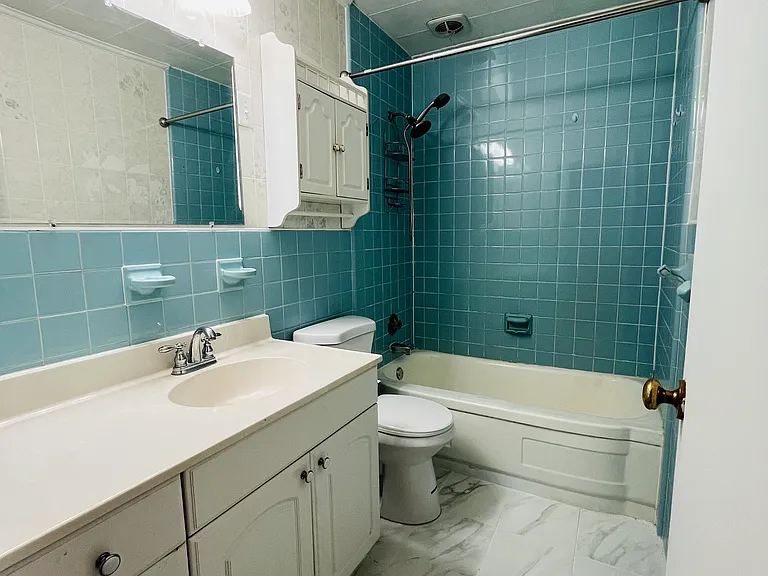 373 Heritage Ln — Photo 15