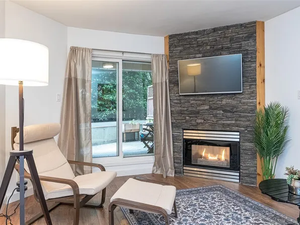 2710 Grosvenor Rd #105, Victoria, BC V8T 3M9