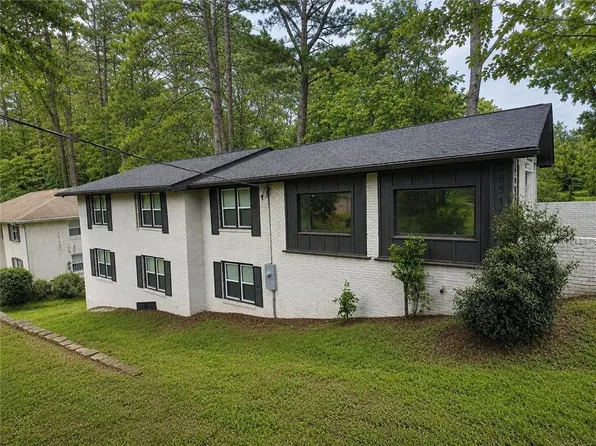 2851 Headland Dr, East Pt, GA 30344