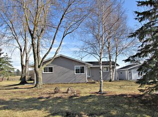 132 Horseshoe Rd, Oshkosh, WI 54904
