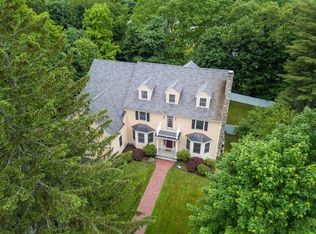 14 Nassau Dr, Winchester, MA 01890