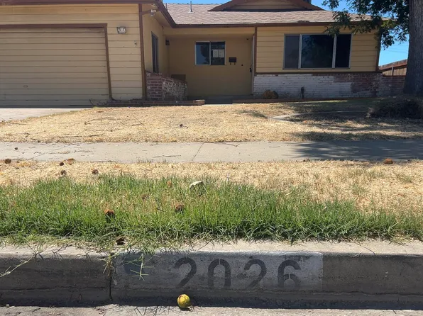 2026 N Kensington Way, Hanford, CA 93230