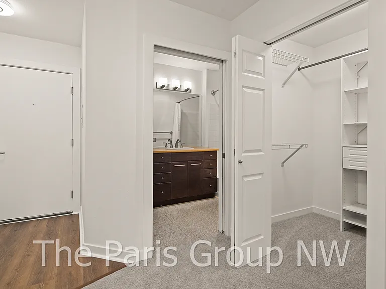 1420 E Pine St #E706 — Photo 4