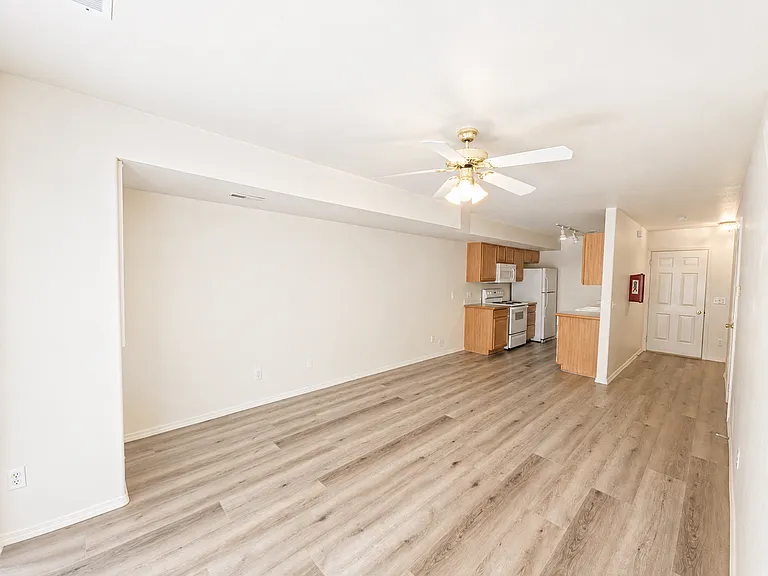 3219 N Thicket Ln — Photo 4