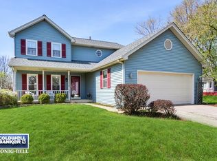 1080 Newcastle Ln, Aurora, IL 60506