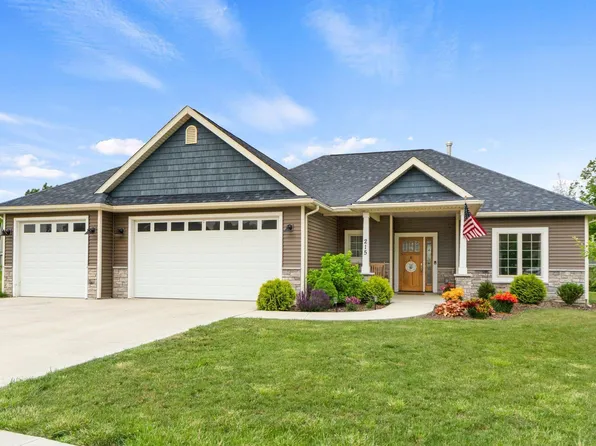 215 Mockingbird Ln, Warsaw, IN 46580