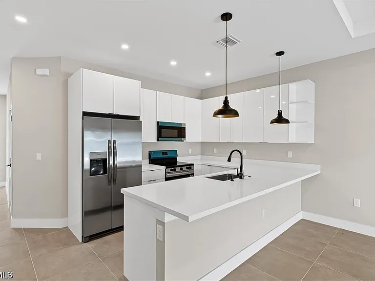 1012 Gerald Ave — Photo 14