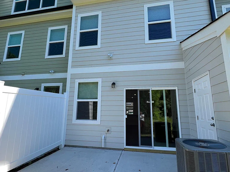 335 Old Grove Ln — Photo 26