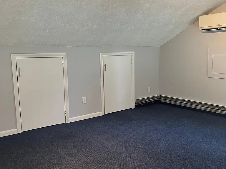 762 E Broadway #4 — Photo 12