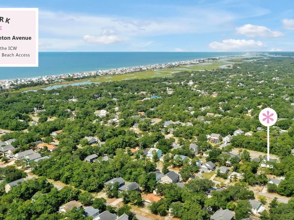 136 N Middleton Avenue, Oak Island, NC 28465