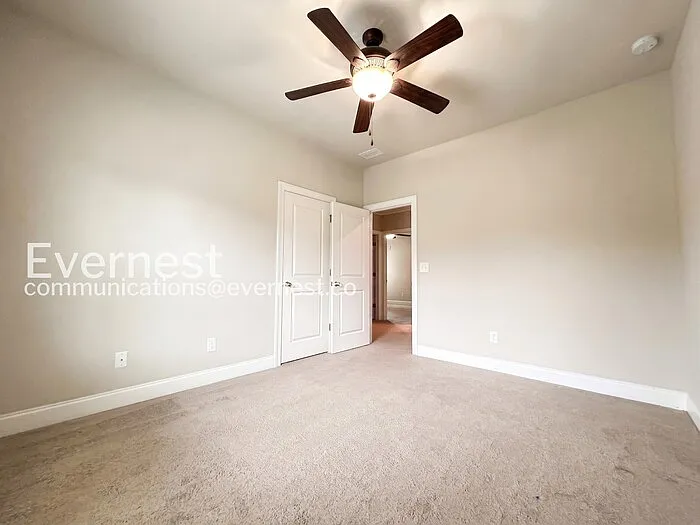 1643 Fairview Dr — Photo 22