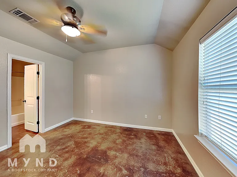 112 Jolin Ln — Photo 9