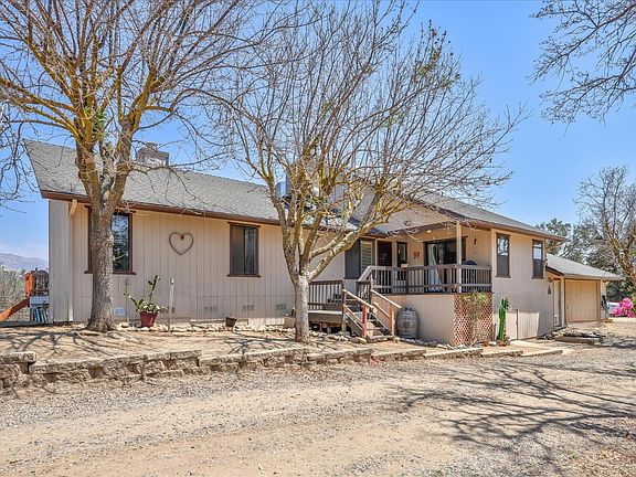 2nd image of 14982 Morgan Canyon Rd