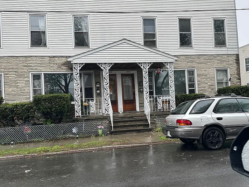 1st image of 2421 6th Ave APT 2