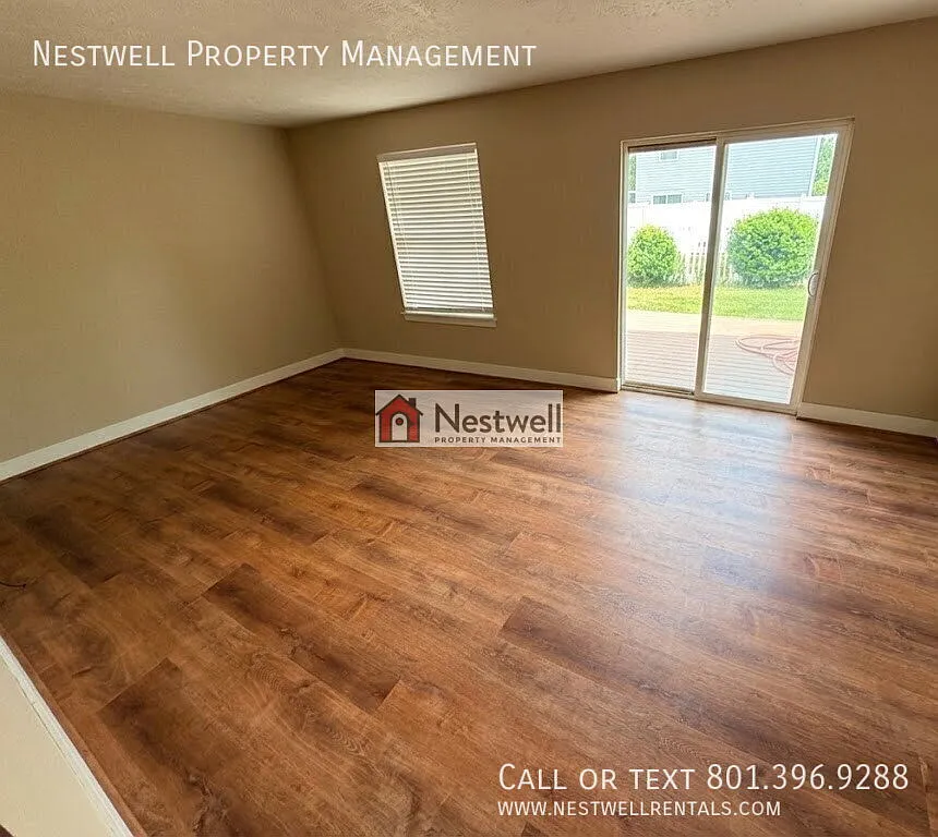 Beautiful 4 -bed home in Saratoga Springs! — Photo 3