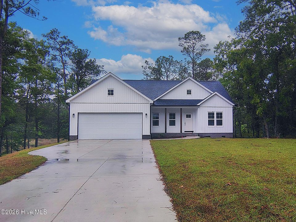 1st image of 3049 River Hills Drive SW