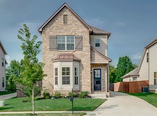 1601 Brockton Ln, Nashville, TN 37221