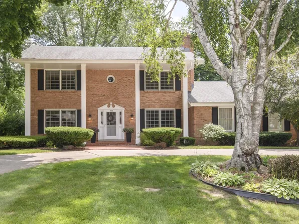 18385 Heathway LANE, Brookfield, WI 53045