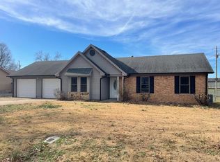 845 Gum St, Union City, TN 38261