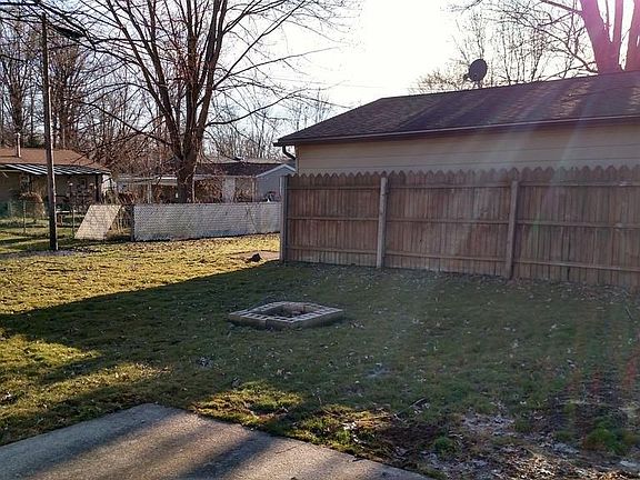 3rd image of 705 Denison Ave