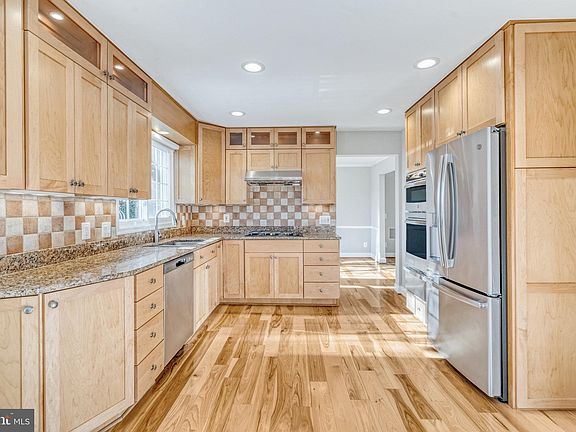 5th image of 5237 Belle Plains Dr