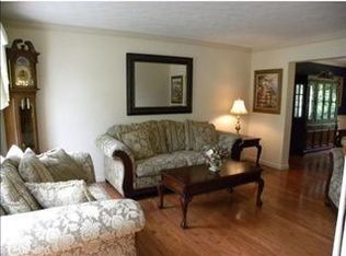 412 Timberlake Dr, Venetia, PA 15367