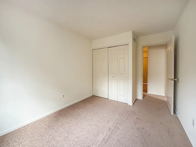 21 Stockton Ct — Photo 24