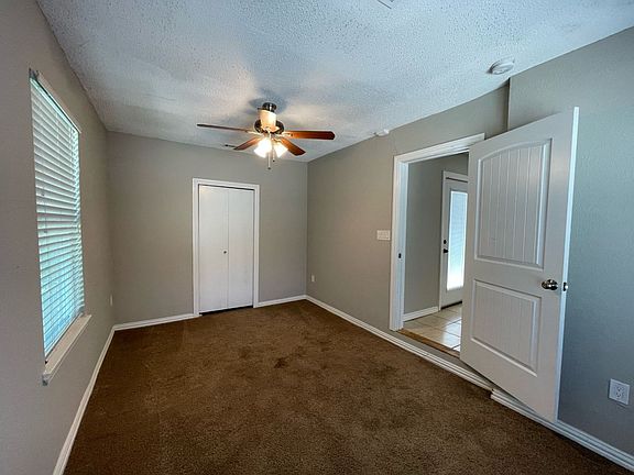 5th image of 3225 James Ave