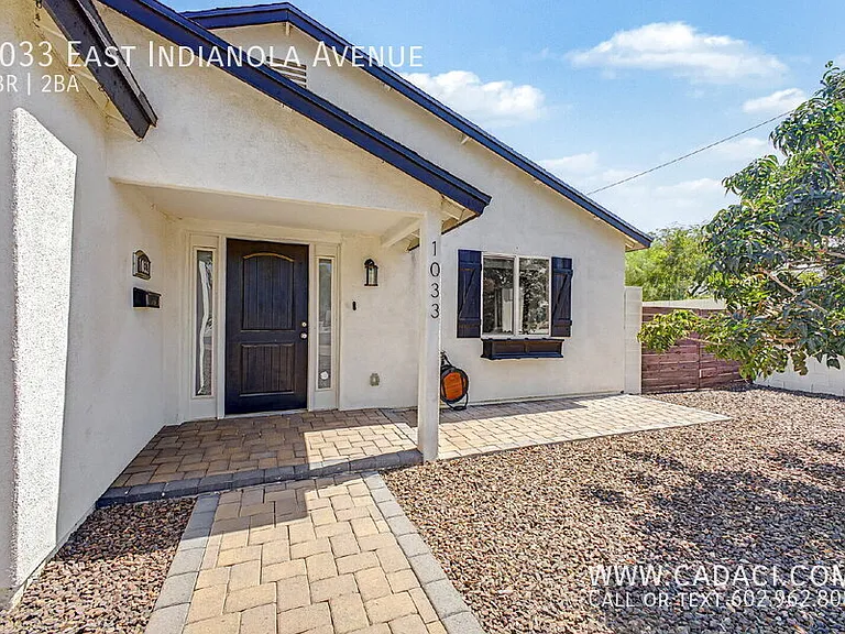 1033 E Indianola Ave — Photo 4