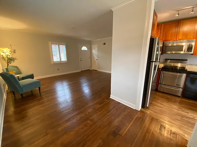 3107 Elmwood Dr — Photo 7