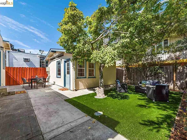 903 Santa Fe Ave — Photo 13