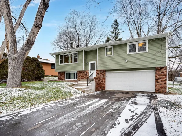 214 Ferndale St N, Maplewood, MN 55119