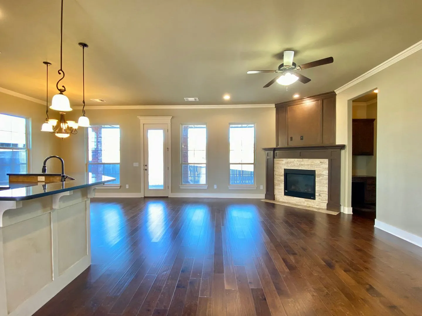Gorgeous 4 Bed 3 Bath in Norman — Photo 3