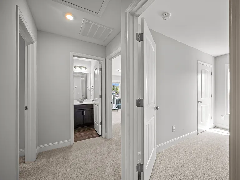 516 Poults Dr — Photo 15
