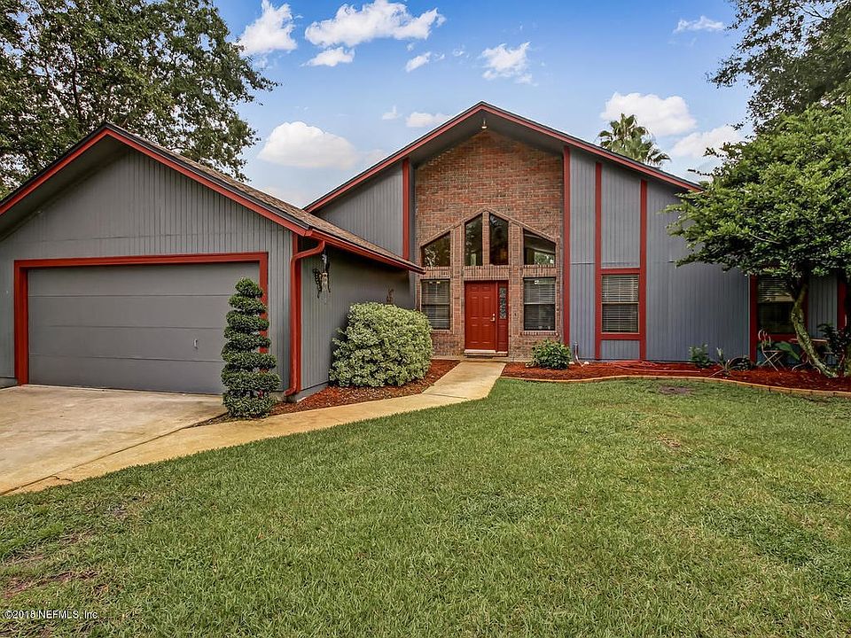 5335 Raccoon Ridge Ct-004-5-Front of Hom