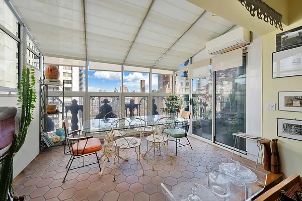 Sold by Compass | media 2